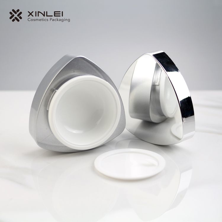 0.5oz triangle shape 15g plastic cream jar for skincare eye cream and lip scrub