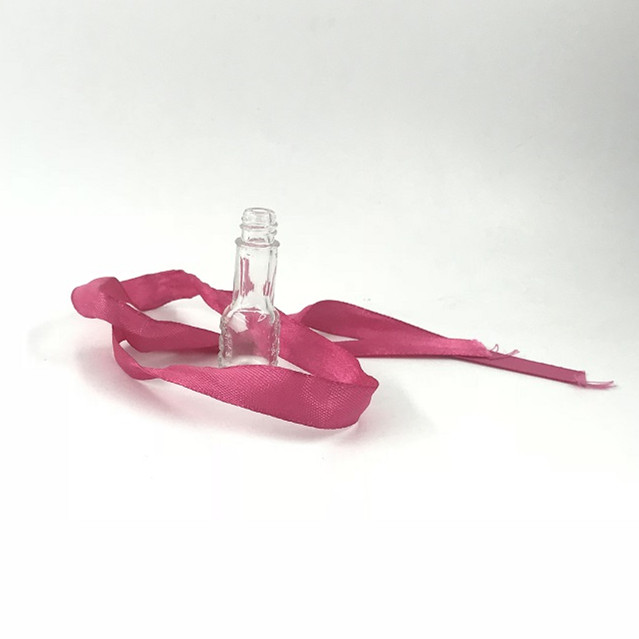 1.5ml 2ml 7ml 30ml Cheap price vial glass Bottle Wind Balm Medicated Oil Bottle