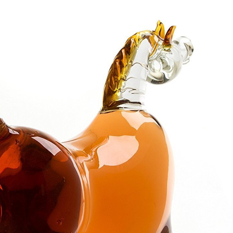 1000ml Handmade Zodiac Horse Animal Shaped Glass Bottle for Brandy / Glass Animal Bottle / Buffalo Glass Bottle