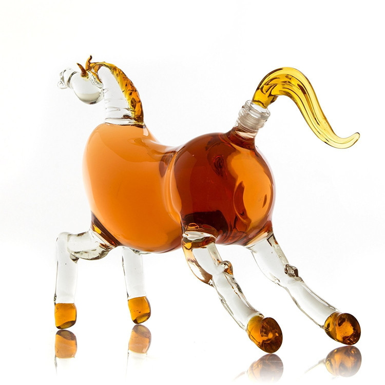 1000ml Handmade Zodiac Horse Animal Shaped Glass Bottle for Brandy / Glass Animal Bottle / Buffalo Glass Bottle
