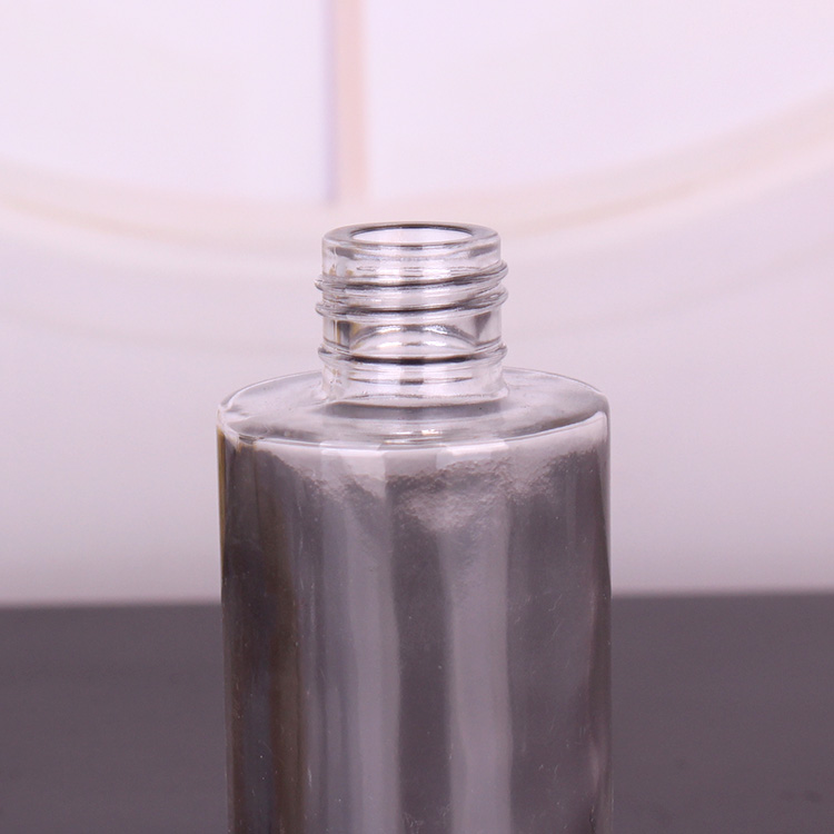 100ml 130ml Glass lotion bottle with pump sprayer