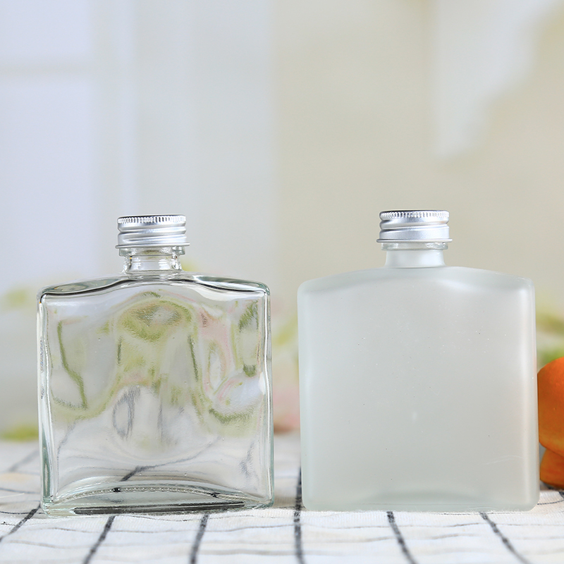 100ml 200ml 250ml empty square glass drinking bottle for liquor with screw top lid