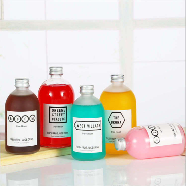 100ml 200ml Wholesale frosted clear pocket flat flask spirit glass juice bottles for soft drink with plastic lid