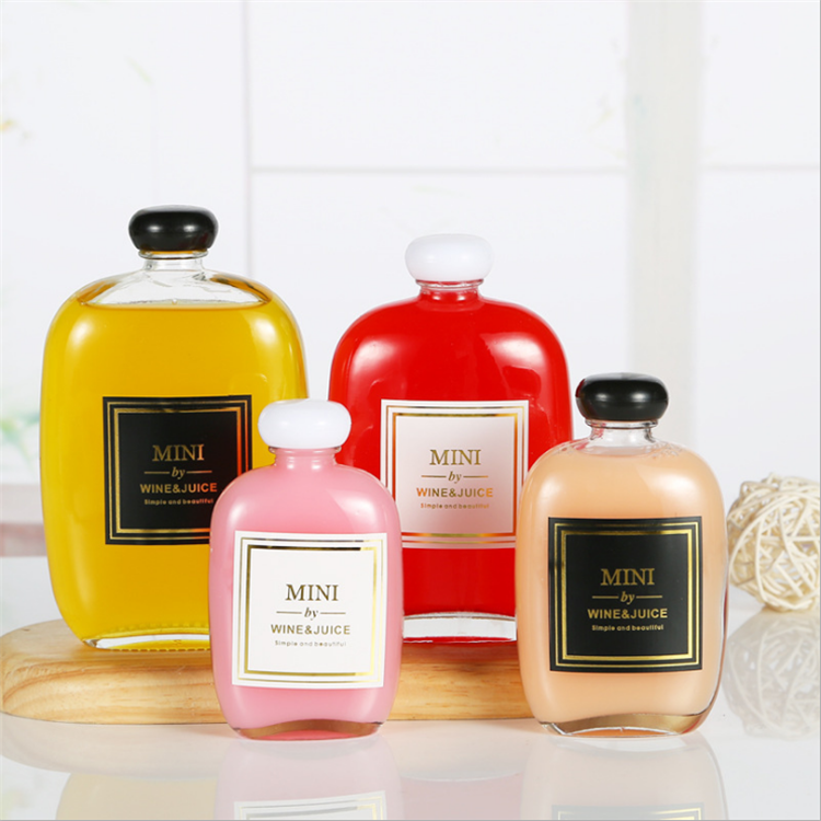 100ml 200ml Wholesale frosted clear pocket flat flask spirit glass juice bottles for soft drink with plastic lid