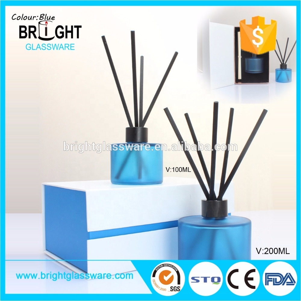100ml 200ml blue frosted reed diffuser glass bottle with black cap