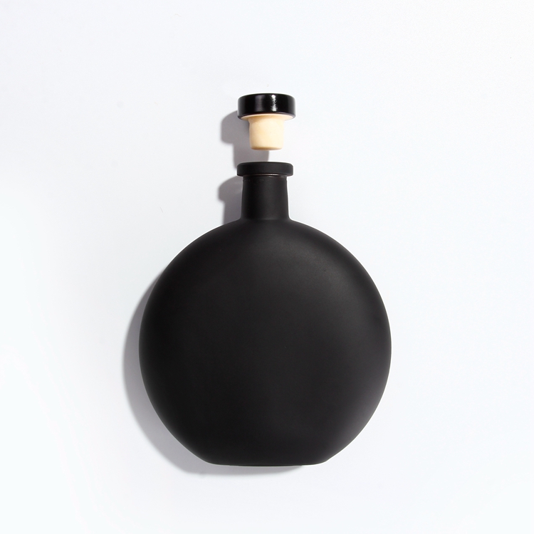 100ml 250ml Matte Black Many Color Spray with printing Flask Glass Bottles With Cork For Cold Brew Coffee/Wine Drinking Bottles
