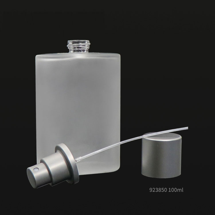 100ml Empty frosted matt perfume bottle with sliver pump sprayer
