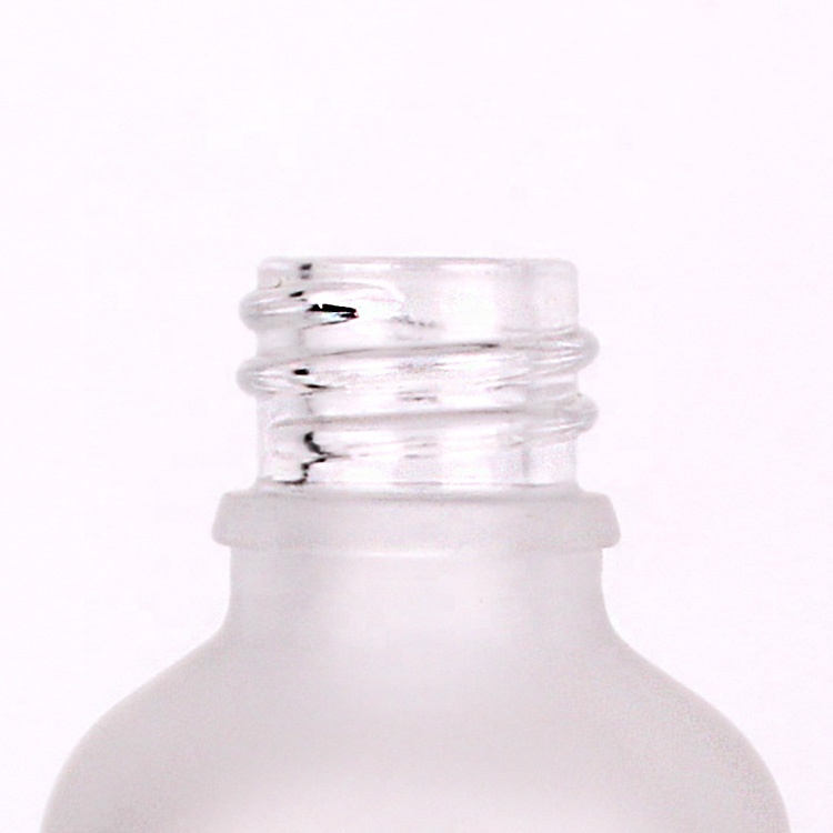 100ml Frosted high end glass bottle for essential oil with bamboo lid dropper