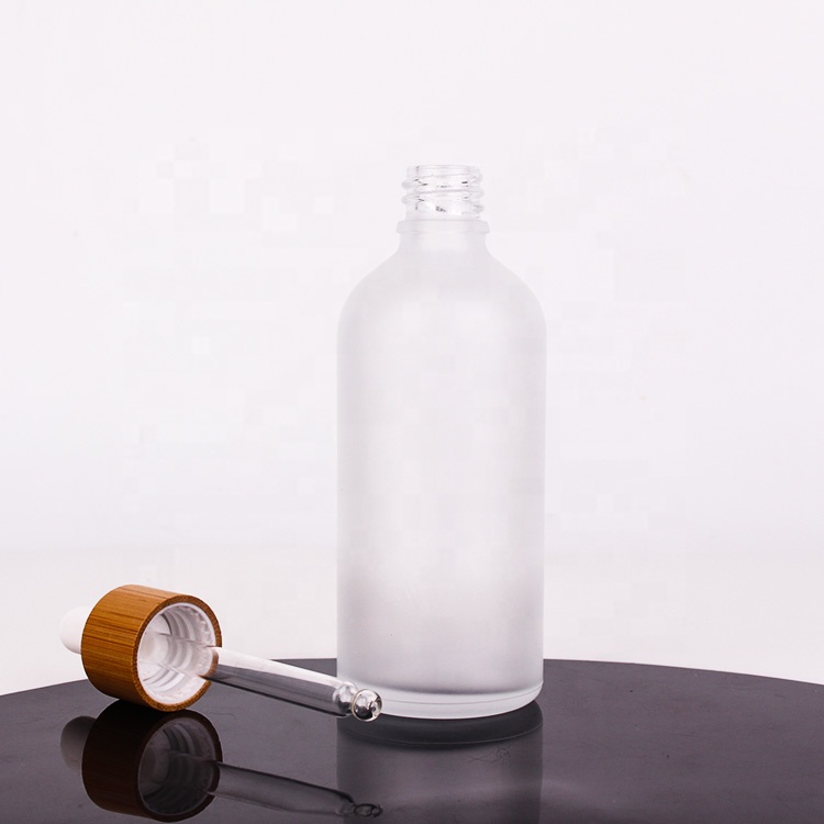 100ml Frosted high end glass bottle for essential oil with bamboo lid dropper