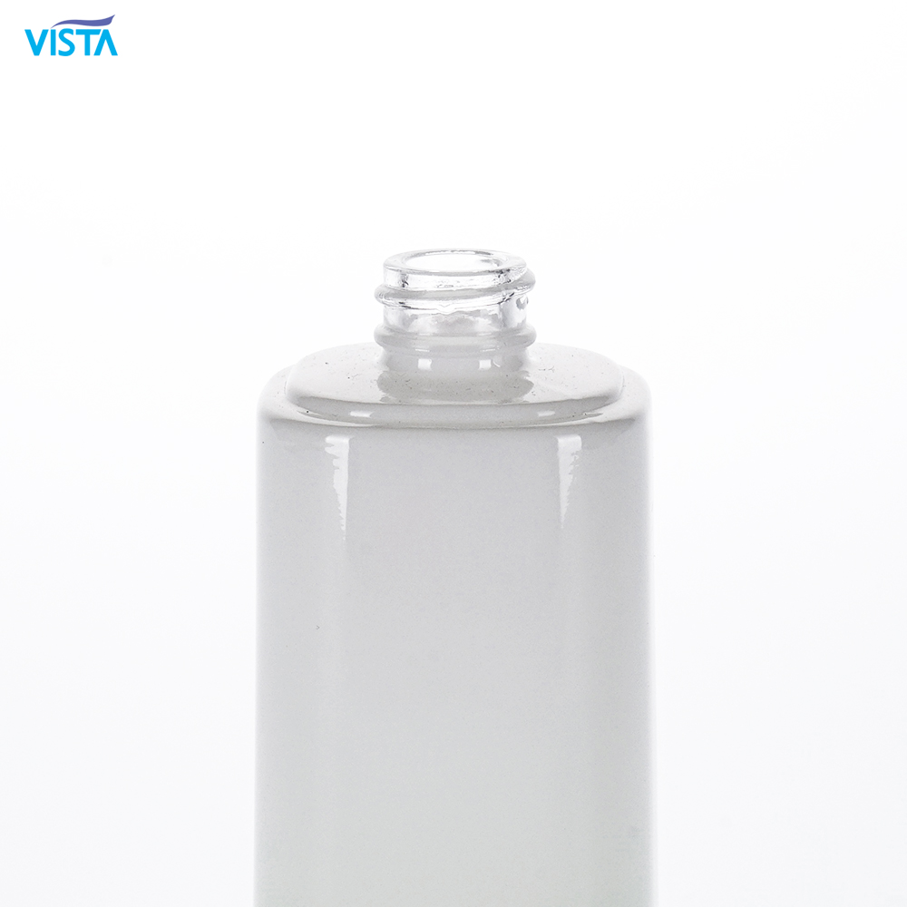 100ml Sprayed Non-transparent Opaque Color Cosmetic Glass Bottle