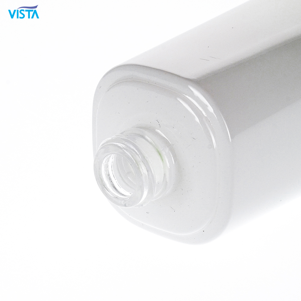 100ml Sprayed Non-transparent Opaque Color Cosmetic Glass Bottle