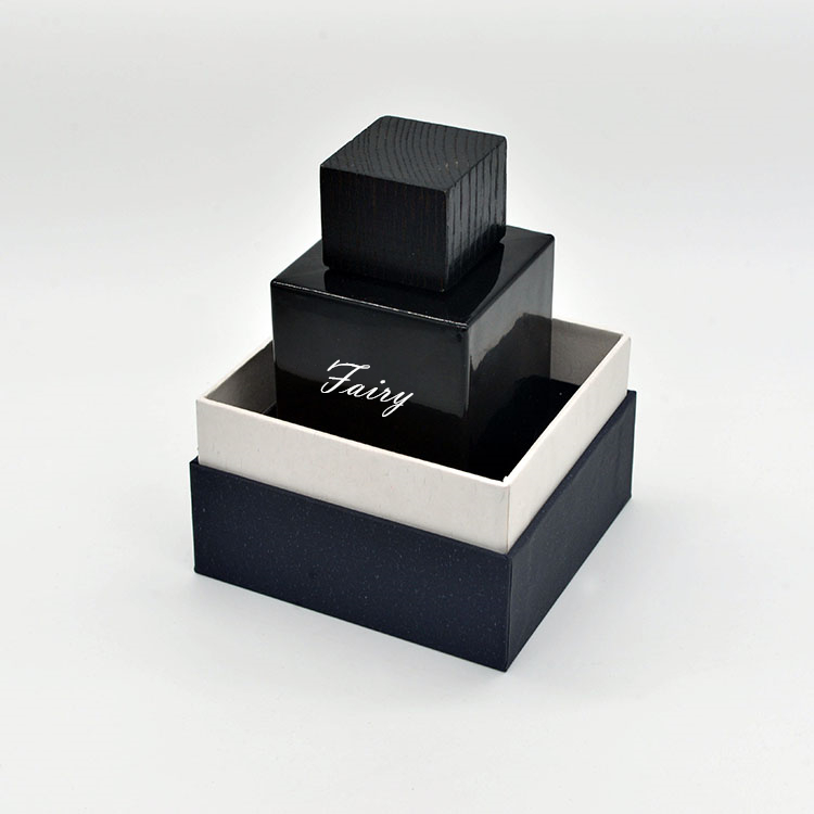 100ml empty high quality OEM customized design black glass perfume bottle with gift box