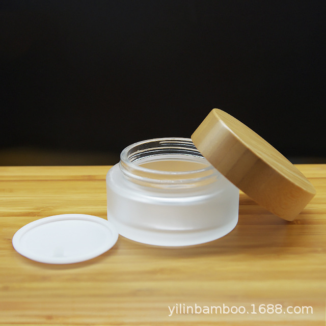 100ml frosted glass cosmetic spray bottle with bamboo pump