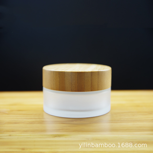 100ml frosted glass cosmetic spray bottle with bamboo pump
