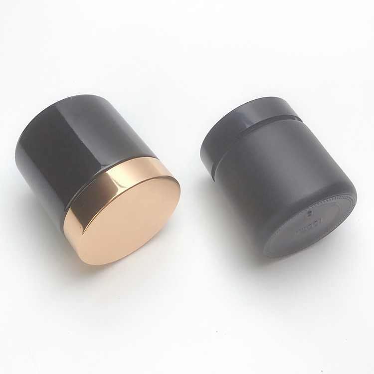 100ml matte black and gloss black cosmetic glass jar with plastic lid