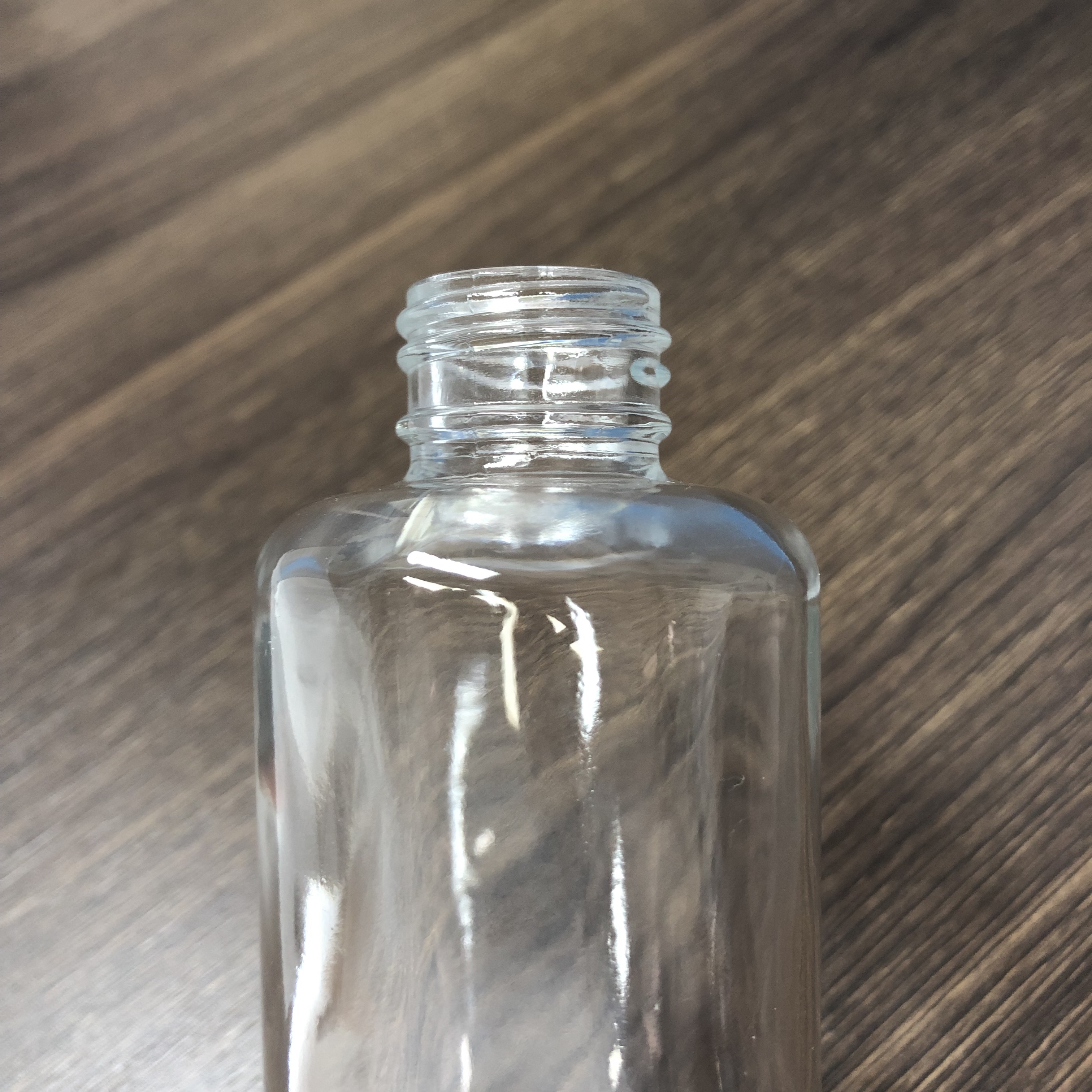 100ml round glass perfume bottle with 15mm neck finish wholesale