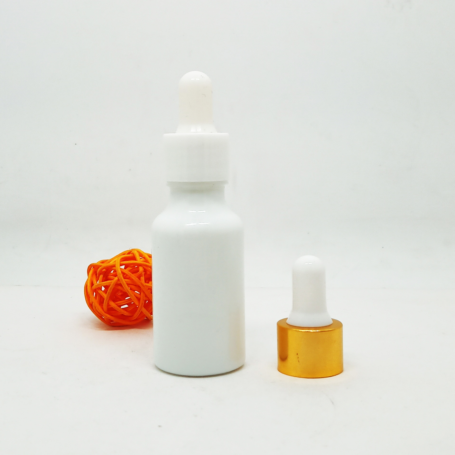 10ml 15ml 20ml 30ml 1 oz 50ml 100ml solid milk opal white glass dropper bottle with silver ring for serum essential oil in stock