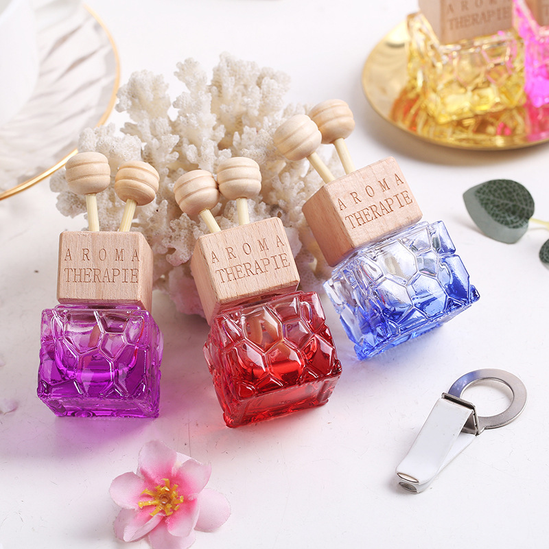 10ml Empty Color Cube Square Car Hanging Diffuser Bottle with Metal Clip Auto Glass Perfume Bottles for Air Freshener