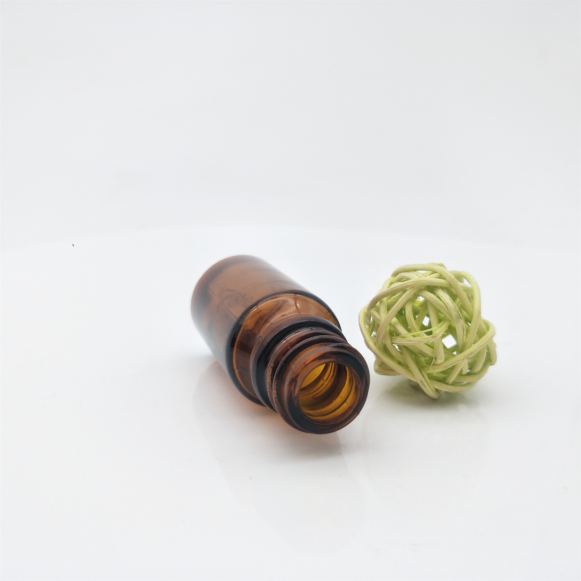 10ml amber essential oil bottle dropper glass bottle
