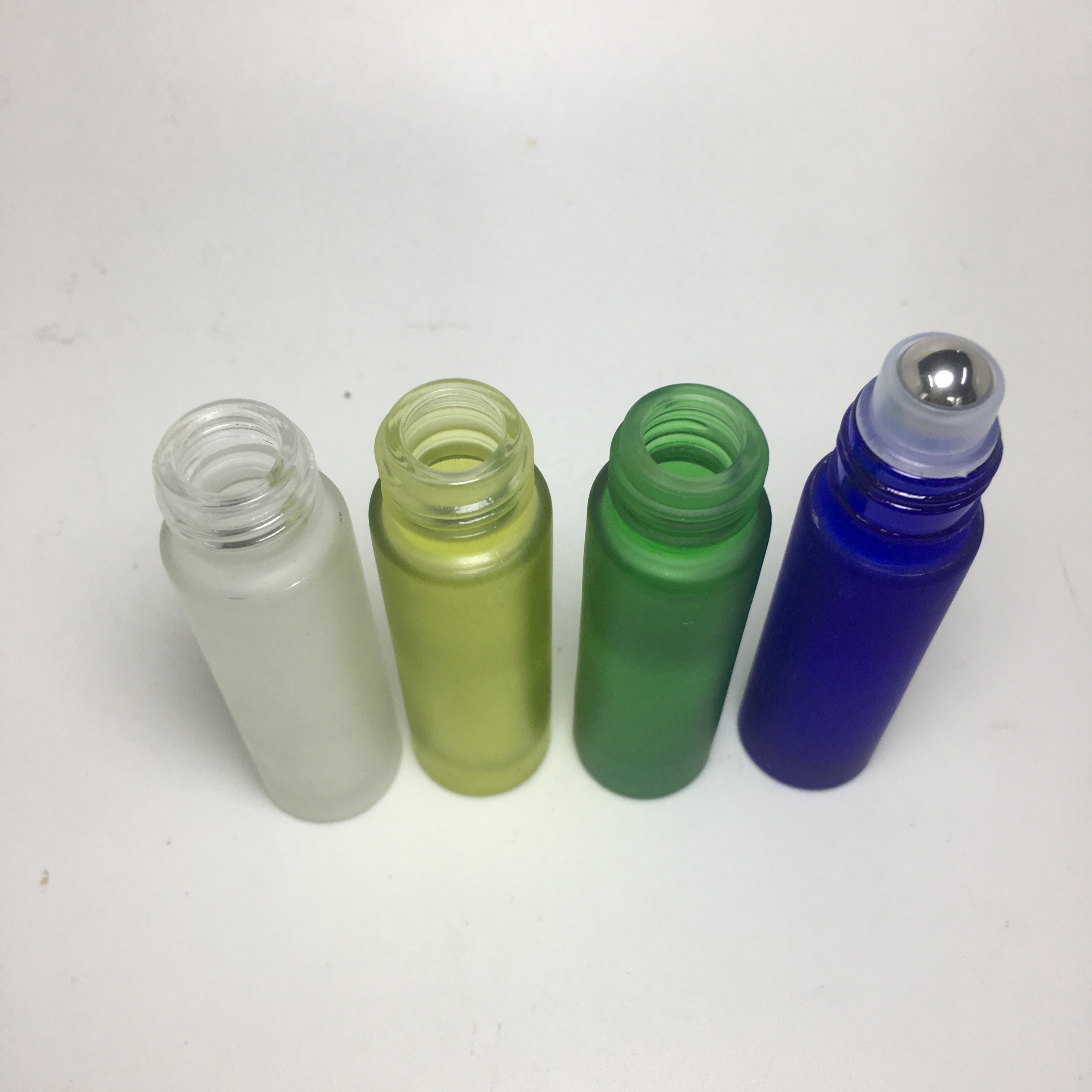 10ml frosted cosmetic empty glass perfume roll on bottle with stainless steel metal roller ball,or plastic roller ball