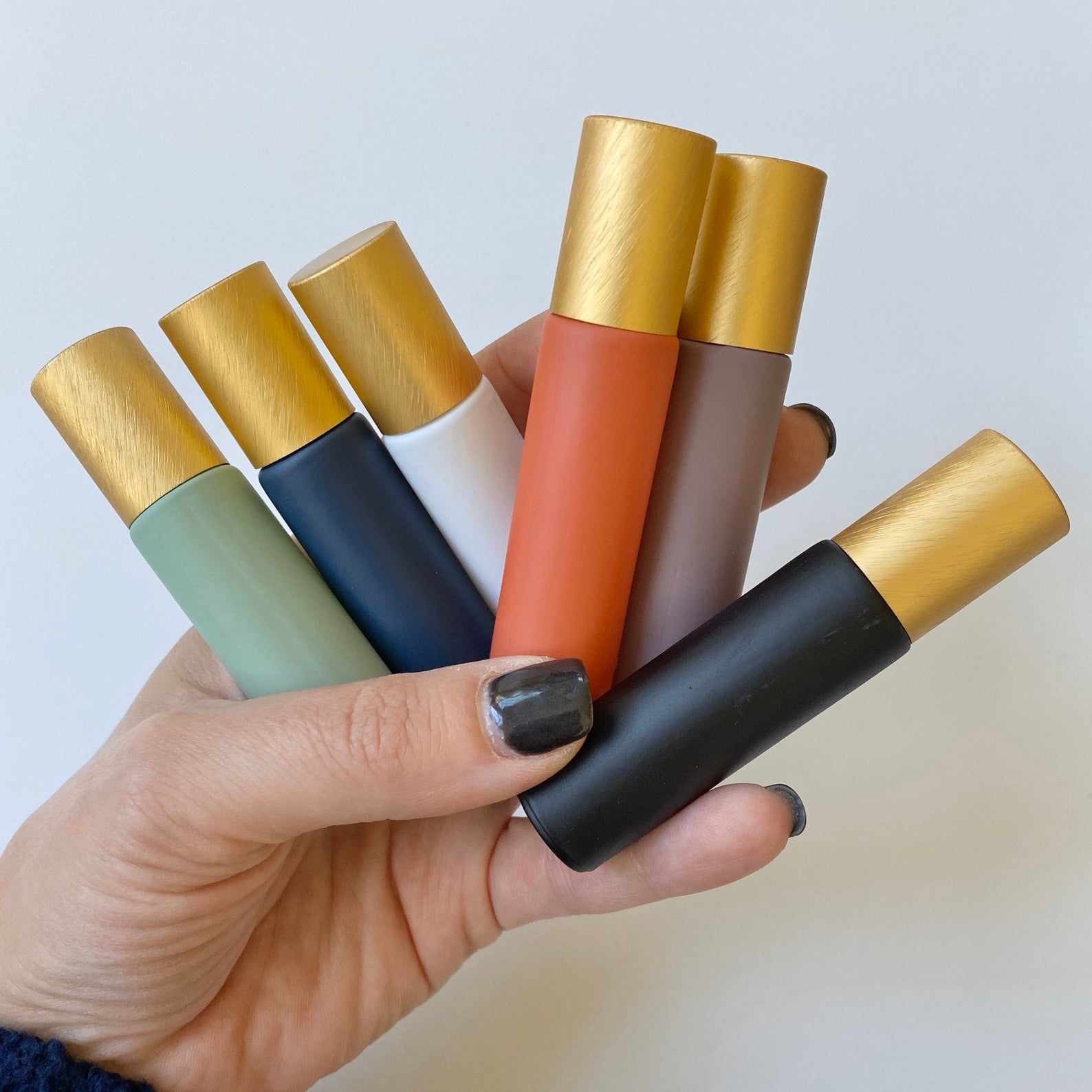 10ml macaron roll on glass bottle with crystal/gemstone/jade roller ball perfume essential oil bottle