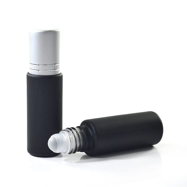 10ml matt black frost essential oil roll on glass bottle with roller