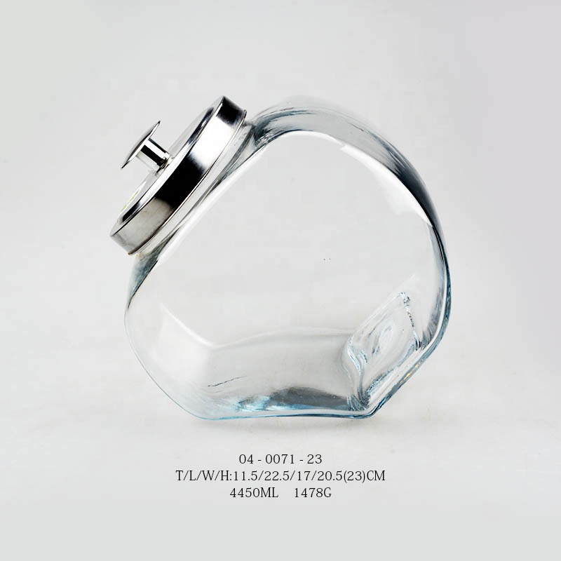 1150ml Heart Shape Glass Storage Jar with Metal Lid