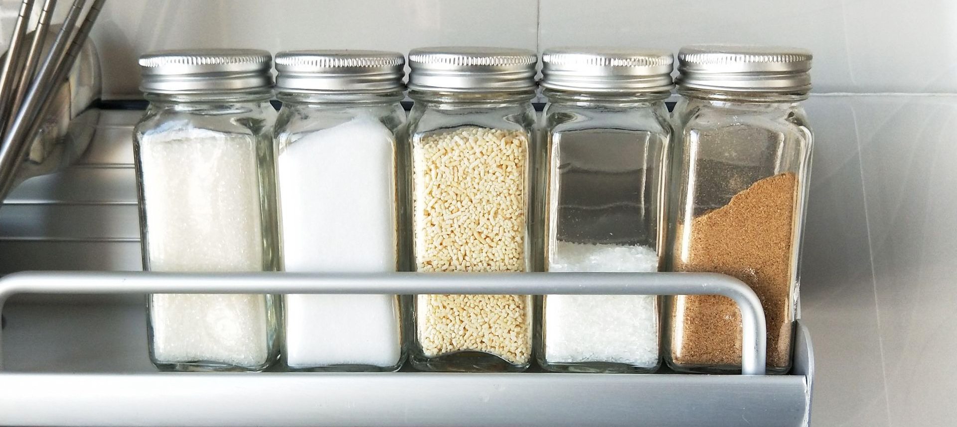 12 or 20pack 4oz Square Glass Spice Jar Shaker Fitment and Metal Lid