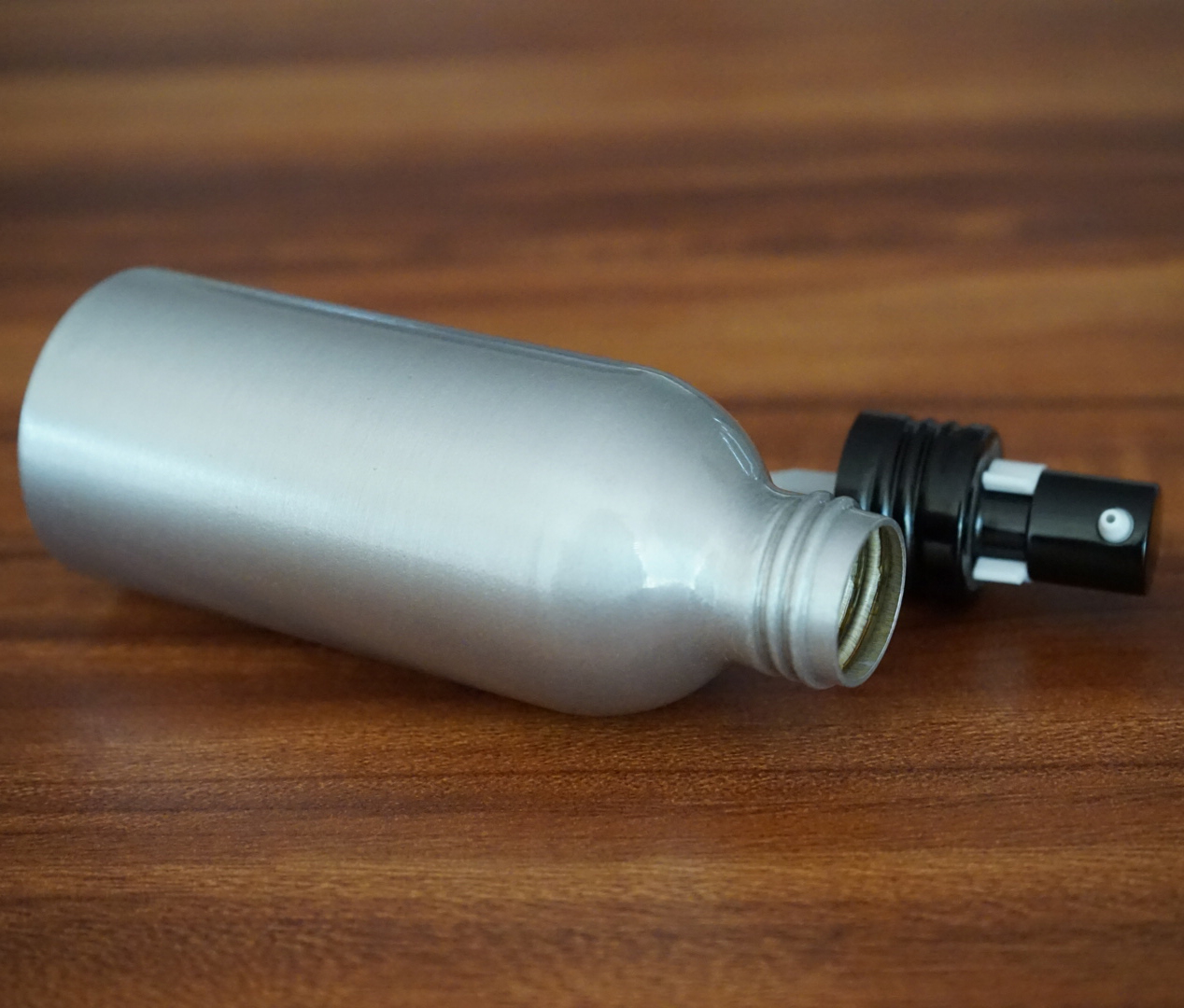 120ml New Product Customized Various Styles Aluminum Cosmetic Bottles