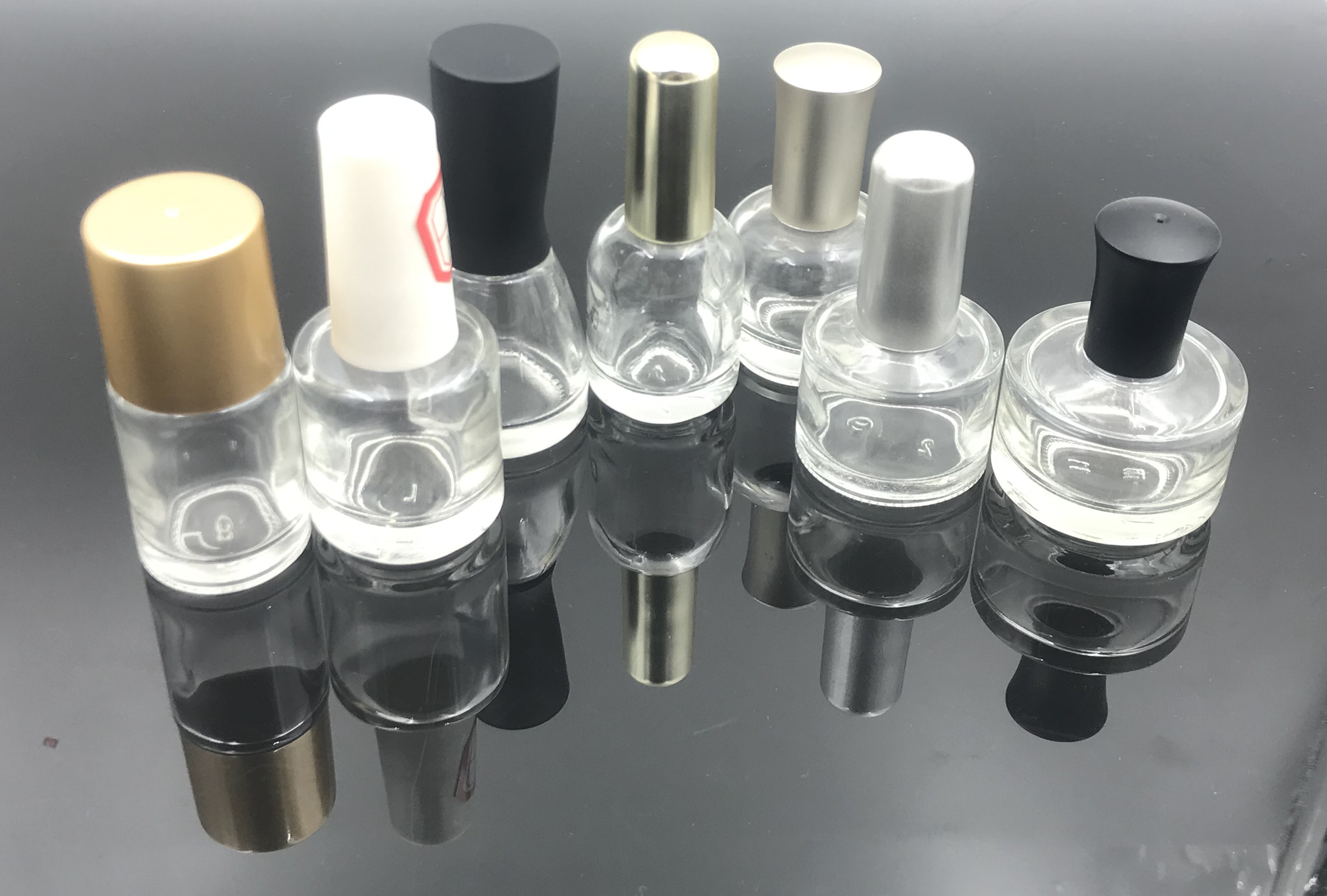 13ml free sample square shape nail polish glass bottle with white cap