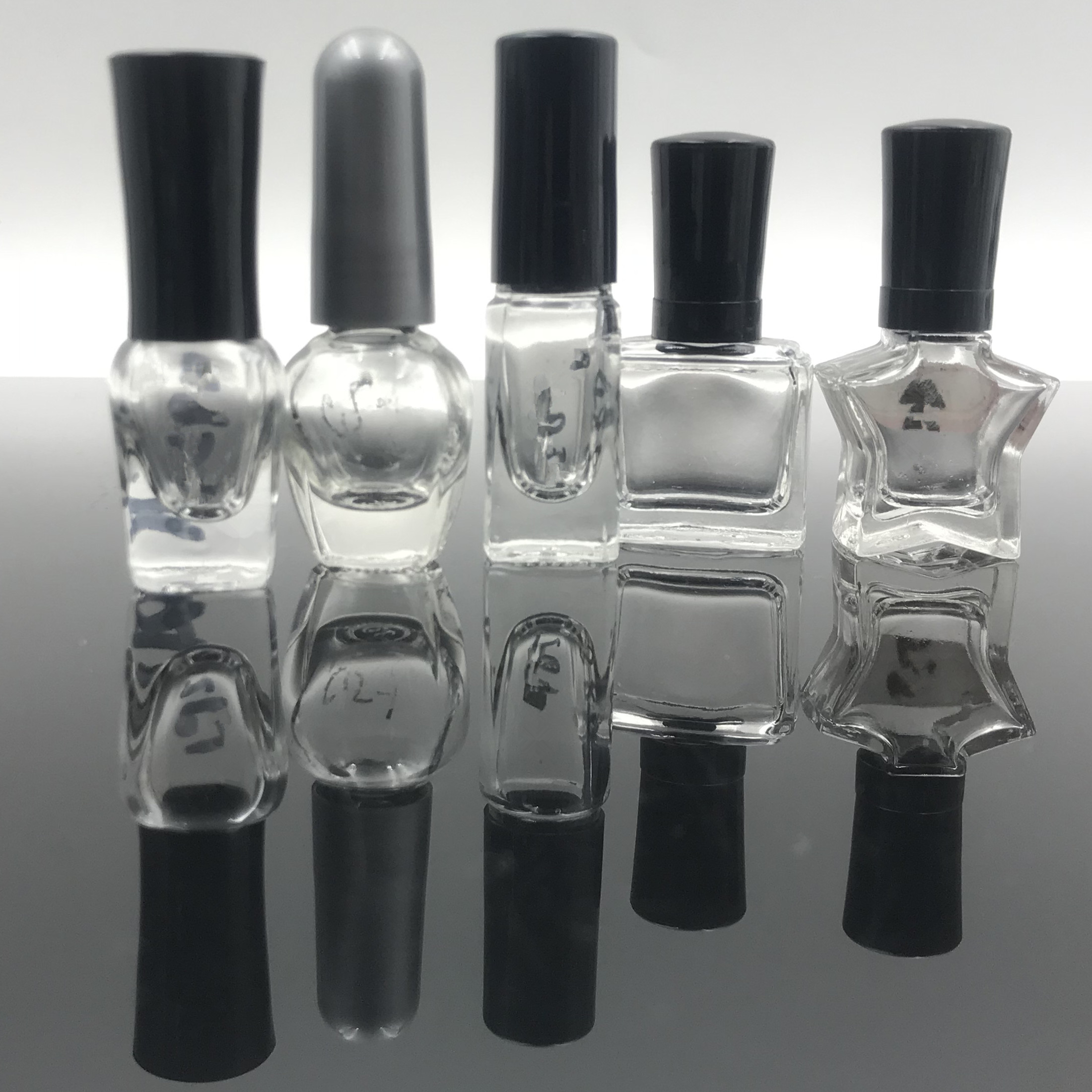 13ml free sample square shape nail polish glass bottle with white cap