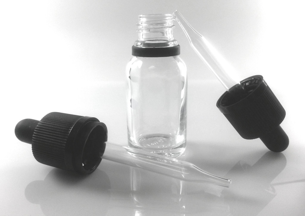 15 ml Clear Glass Dropper Bottle With 18mm Black Temper Evident Dropper Cap