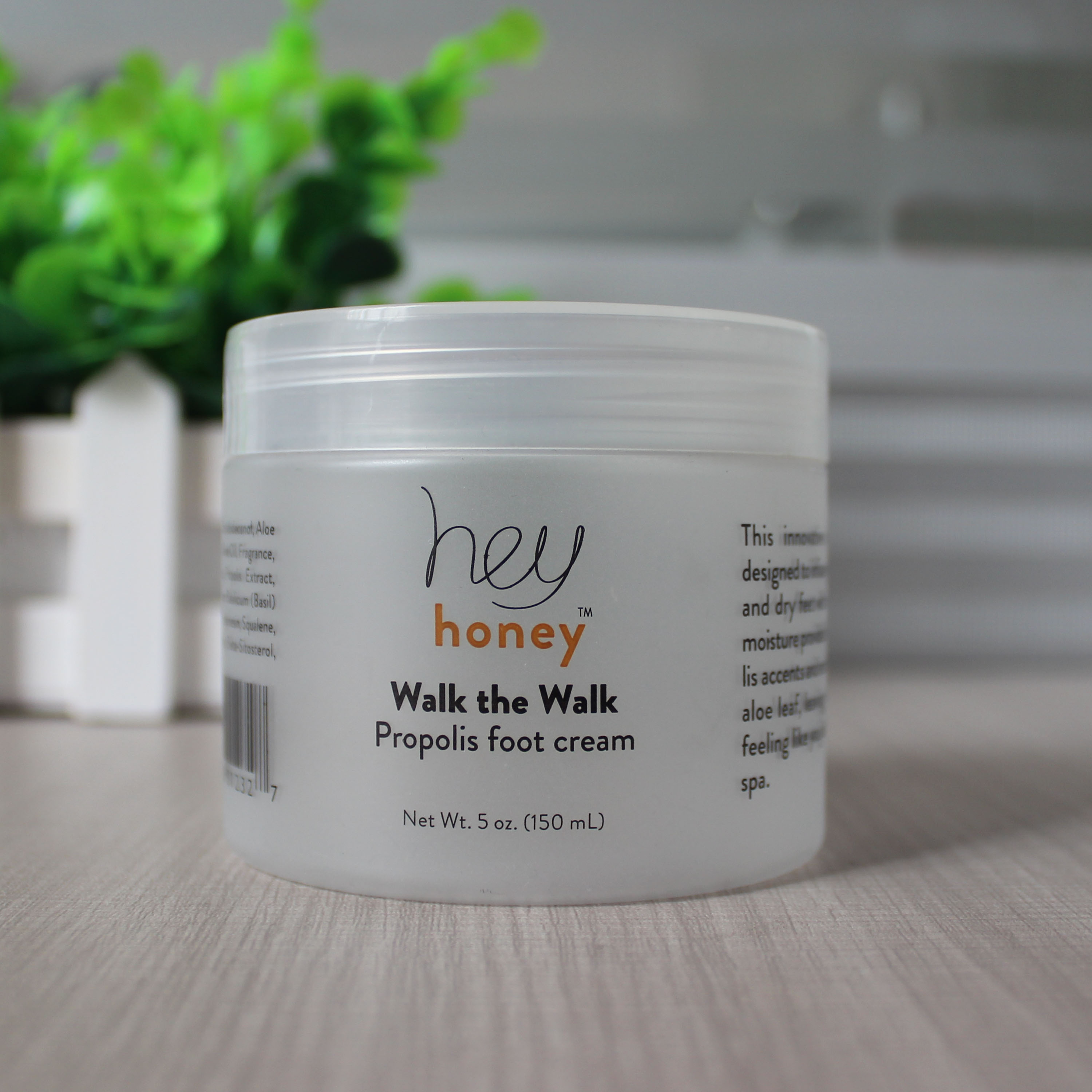 150g 350ml white colored frosted plastic pet jars 500ml for cosmetic cream scrub packaging