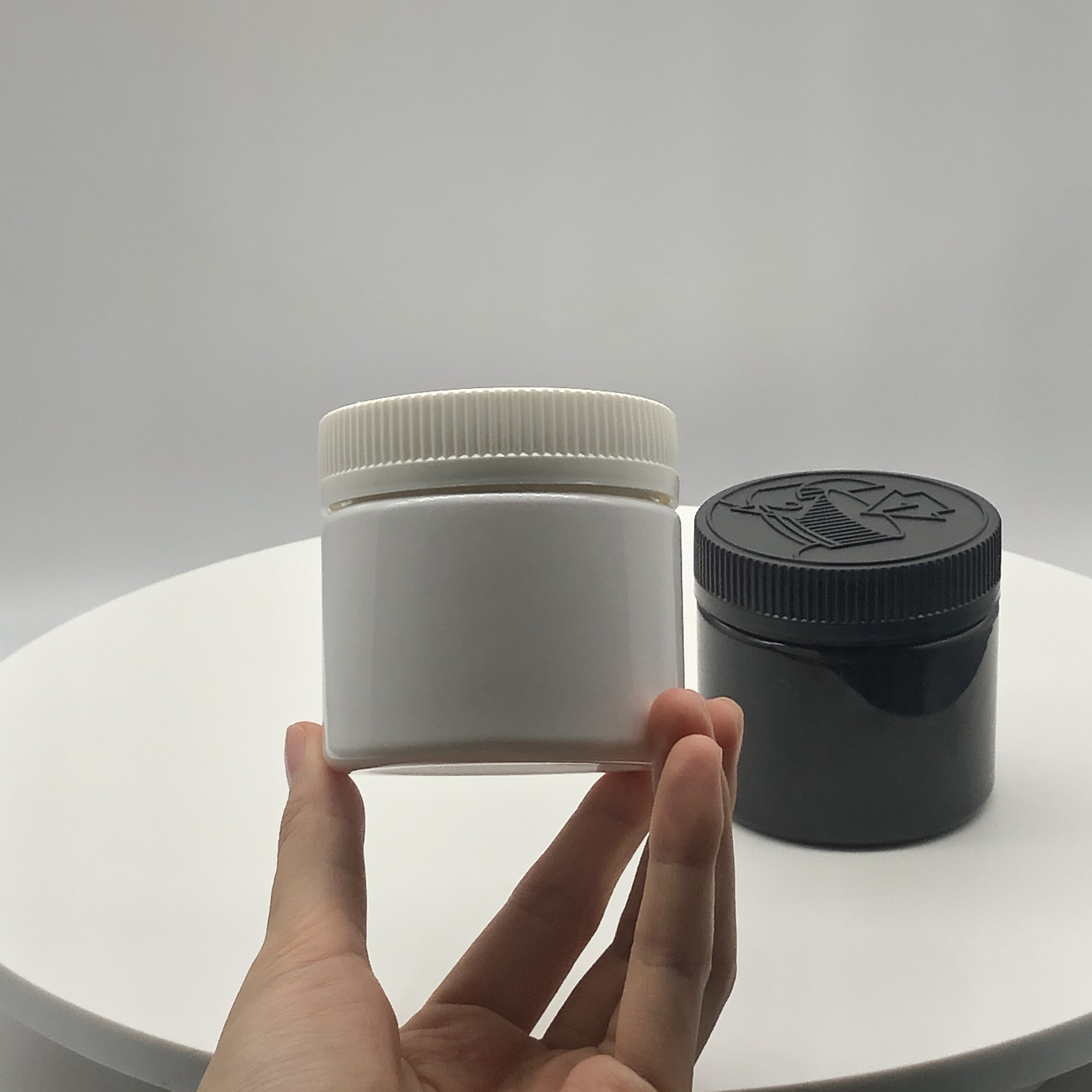 150ml/5oz CRC PET Jar Childproof PET jar Plastic Cylinder Medicine Pharma Jar Opaque color with Press Cap Wholesale