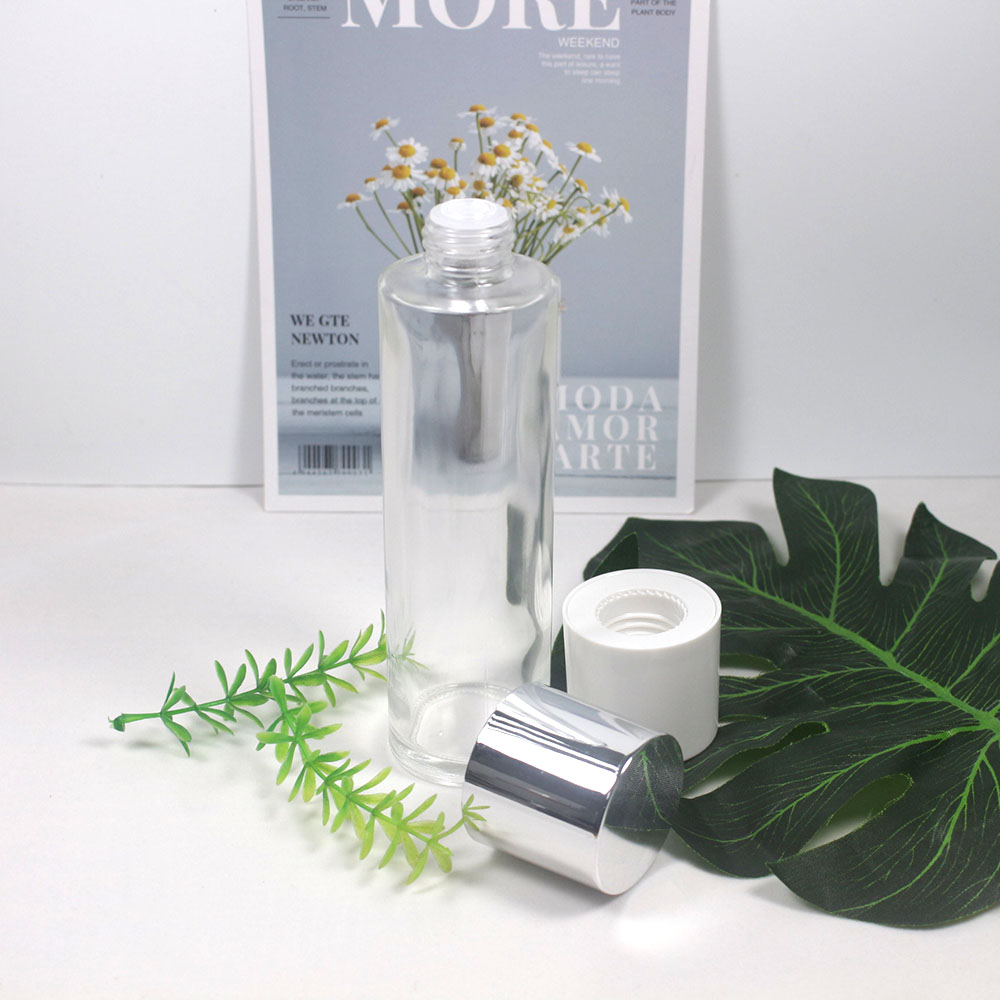 150ml clear glass Toner bottle with silver white cover high-capacity container