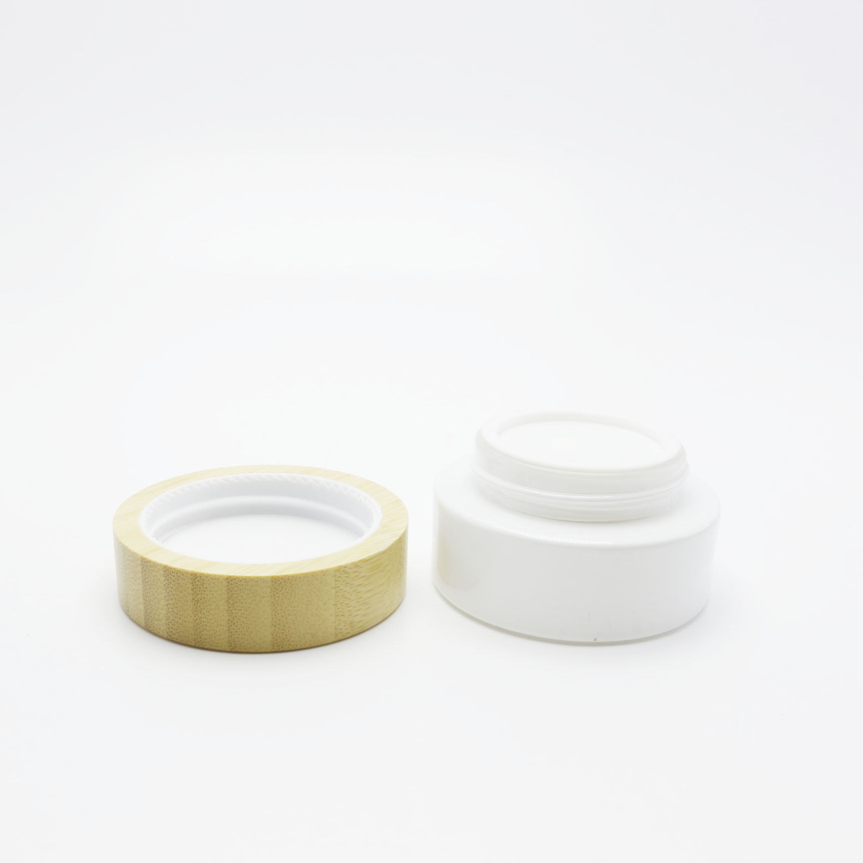15g white glass cosmetic jar for cream with bamboo top GJ-183K