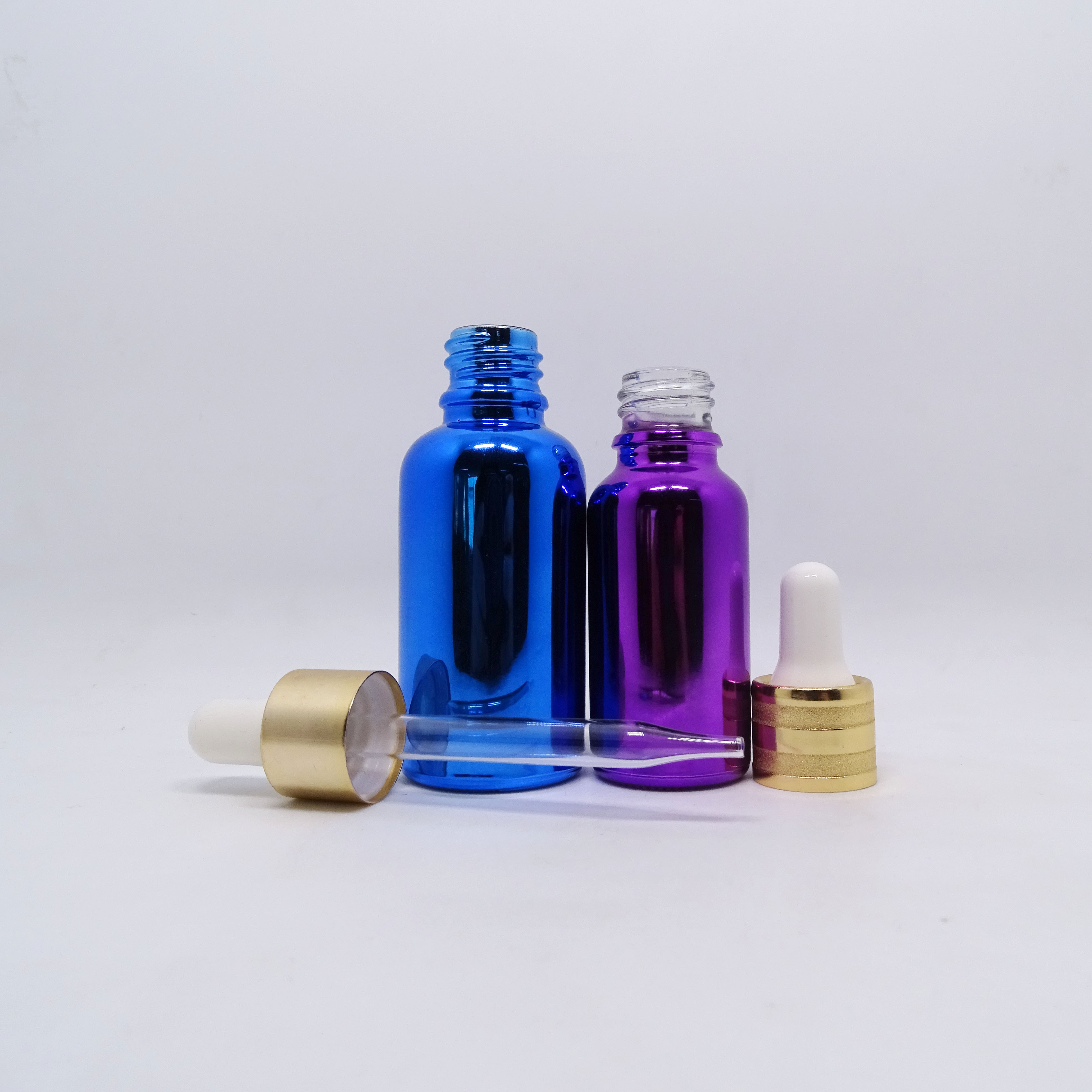 15ml 20ml 30ml 50ml 100ml matte frosted white glass dropper bottle gold dripper top Essential oil packaging with childproof cap