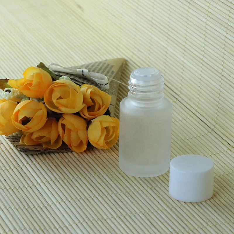 15ml 20ml 30ml 50ml 60ml 100ml 120ml Frosted Cosmetic Glass Bottle With Plastic Cap For Toner Water (EPG29)