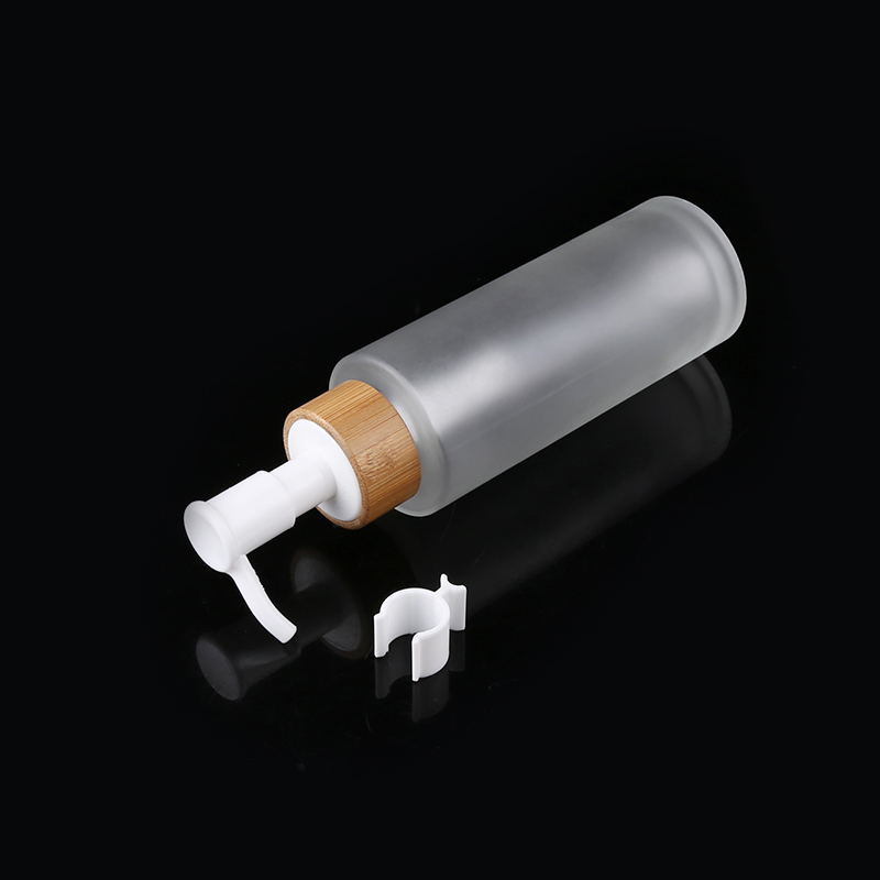 15ml 30ml 50ml 100ml 120ml 150ml cosmetic frosted glass bottle packaging with bamboo pump spray