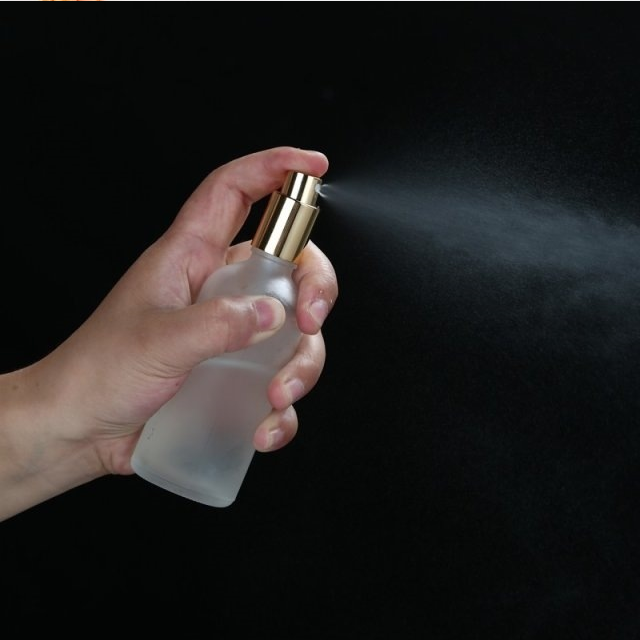 15ml 30ml 50ml Round Empty Cosmetic Bottles Transparent Frosted Glass Lotion Pump Spray Bottle With Cap