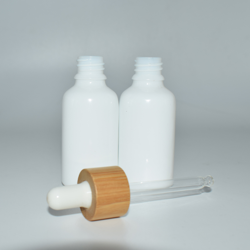 15ml 30ml 50ml White porcelain Round Glass Dropper Bottle with bamboo cap