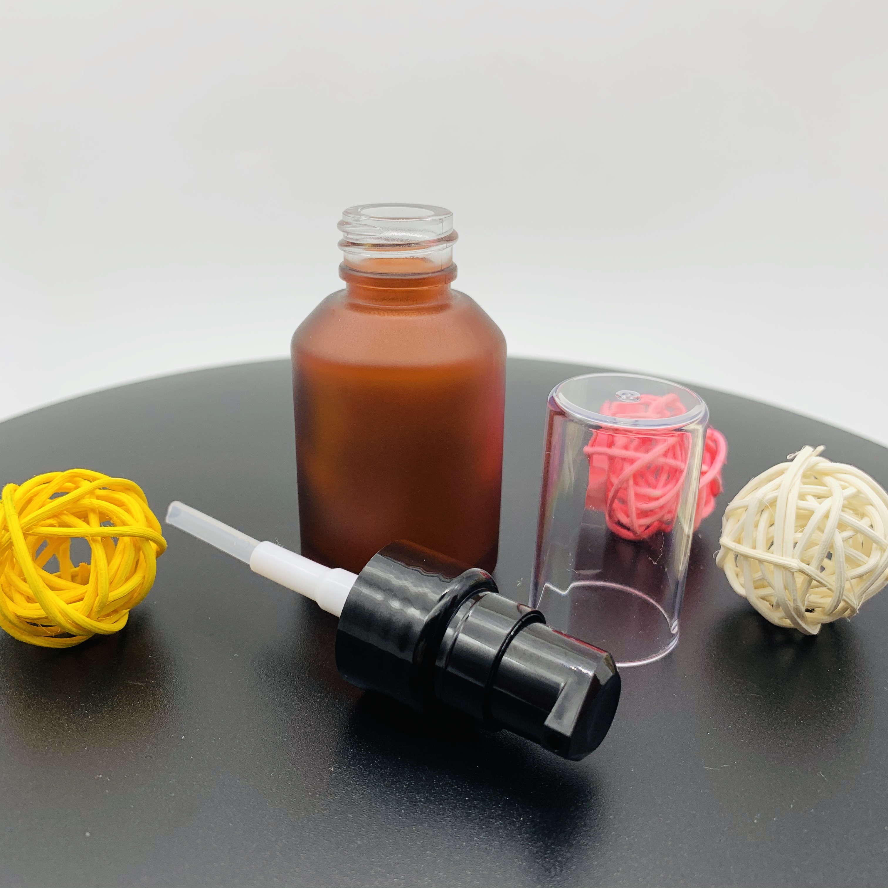 15ml 30ml 60ml 100ml Cream Bottle Frosted Pump Bottle Cosmetic Glass Bottle