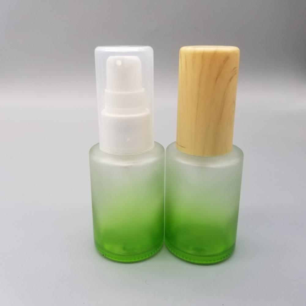 15ml 30ml frosted gradient color glass lotion bottle with Wooden cover