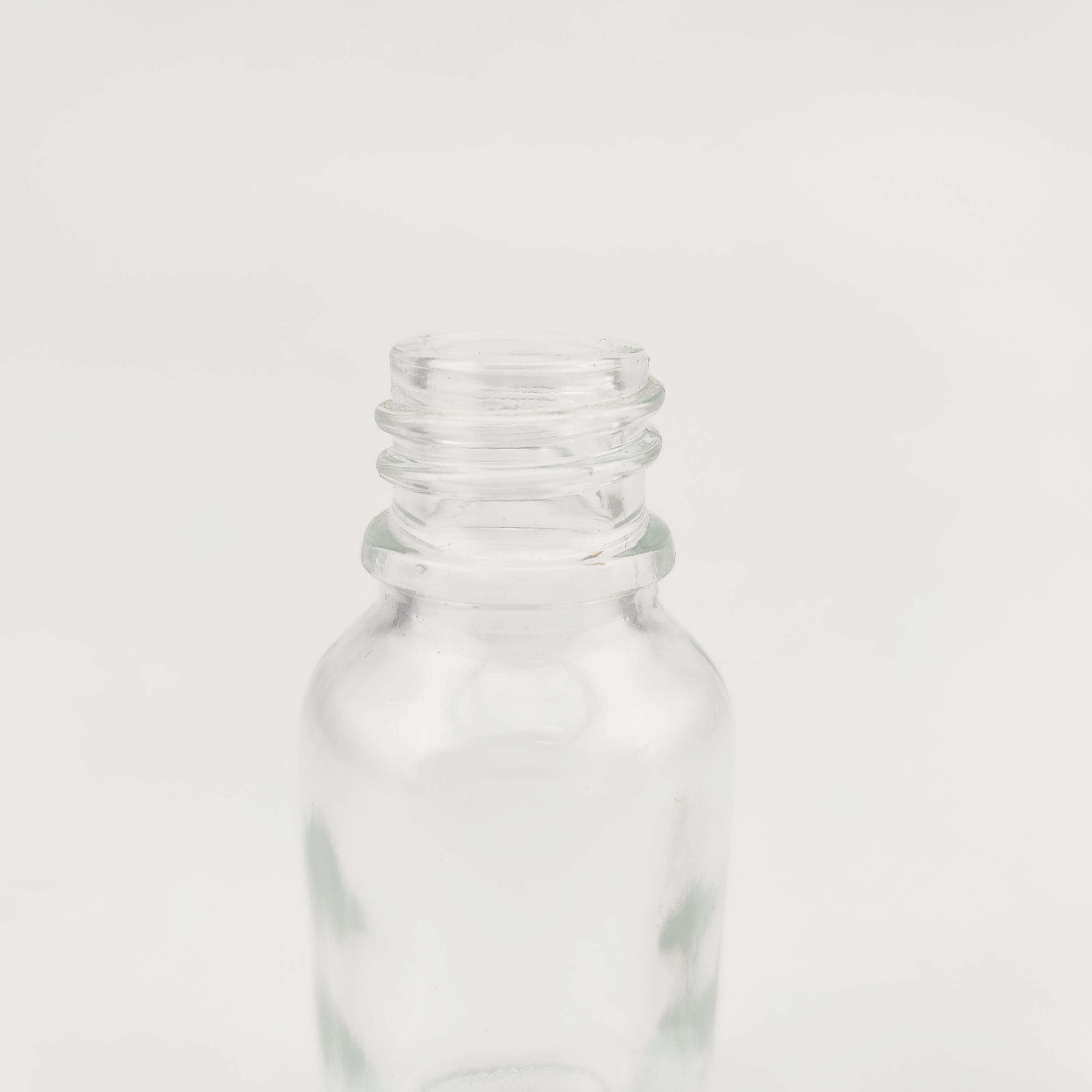 15ml Glass Essential Oil Bottle Clear Essential Oil Bottle with Gold Screw Cap