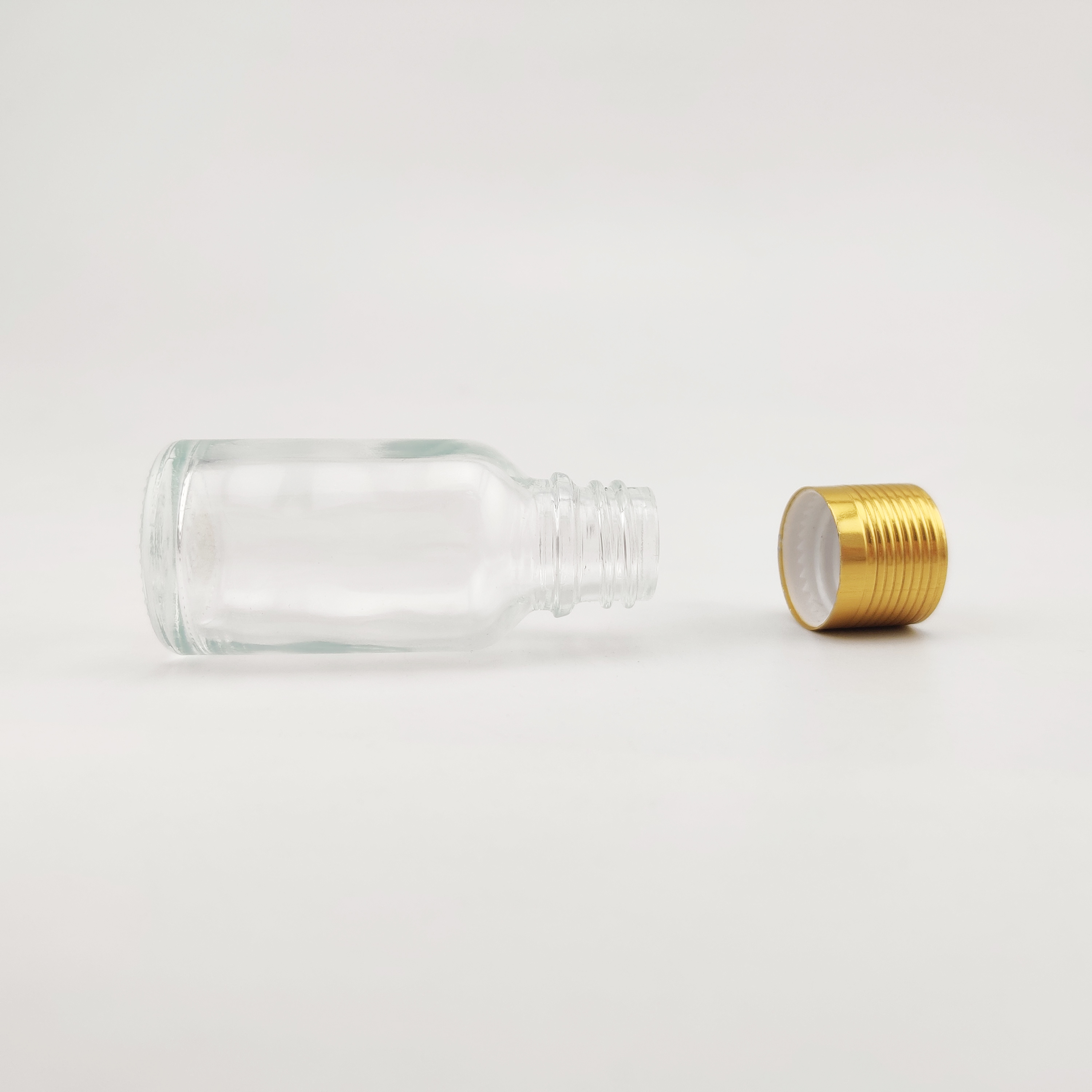 15ml Glass Essential Oil Bottle Clear Essential Oil Bottle with Gold Screw Cap