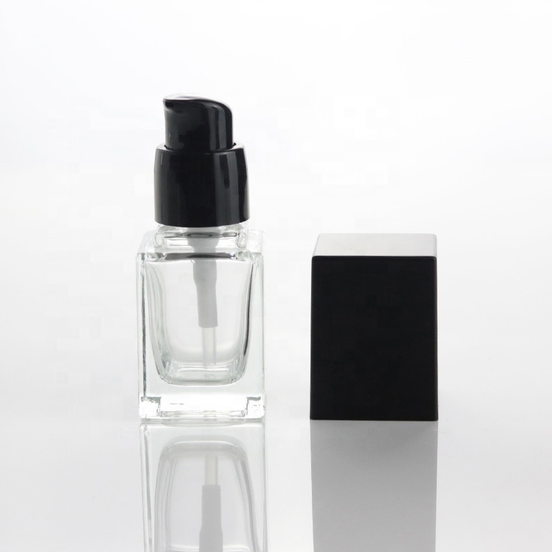 15ml Luxury Clear Square Cosmetic Flat Liquid Bottle Foundation Serum Glass Bottle With Black Lotion Pump (EPG07-15)