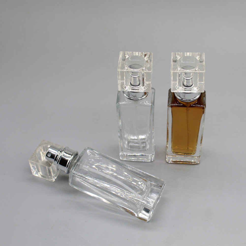 15ml Luxury Square Glass Bottle with Spray for Perfume