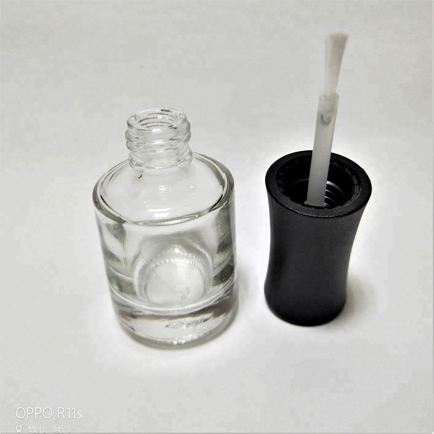 15ml Round Glass Empty Nail Polish Bottle With Black Cap Factory
