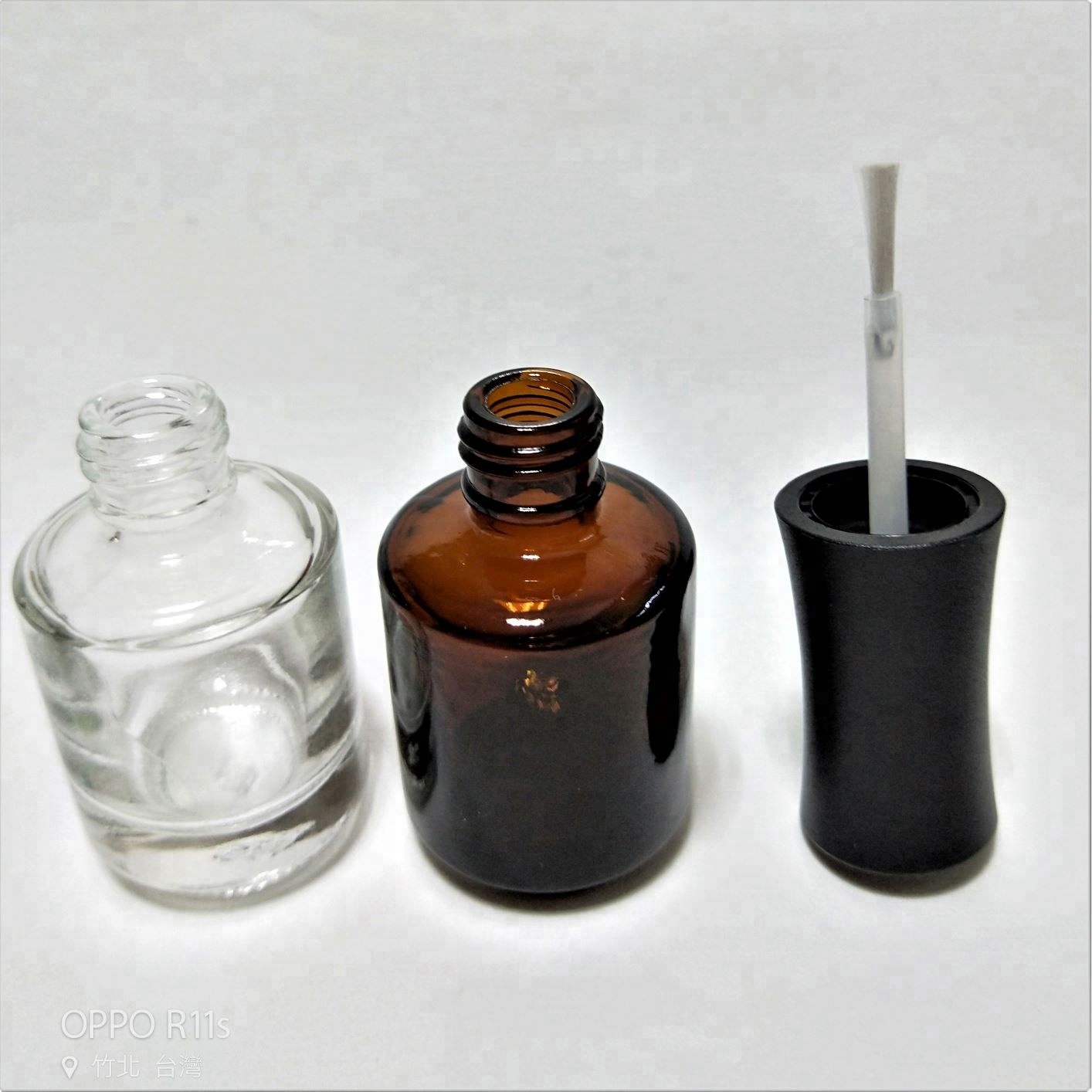 15ml Round Glass Empty Nail Polish Bottle With Black Cap Factory
