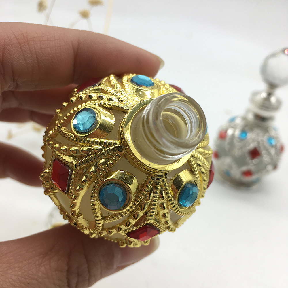 15ml high quality luxury Arabic style essential oil bottle glass perfume bottle with Metal and Beads Decorations